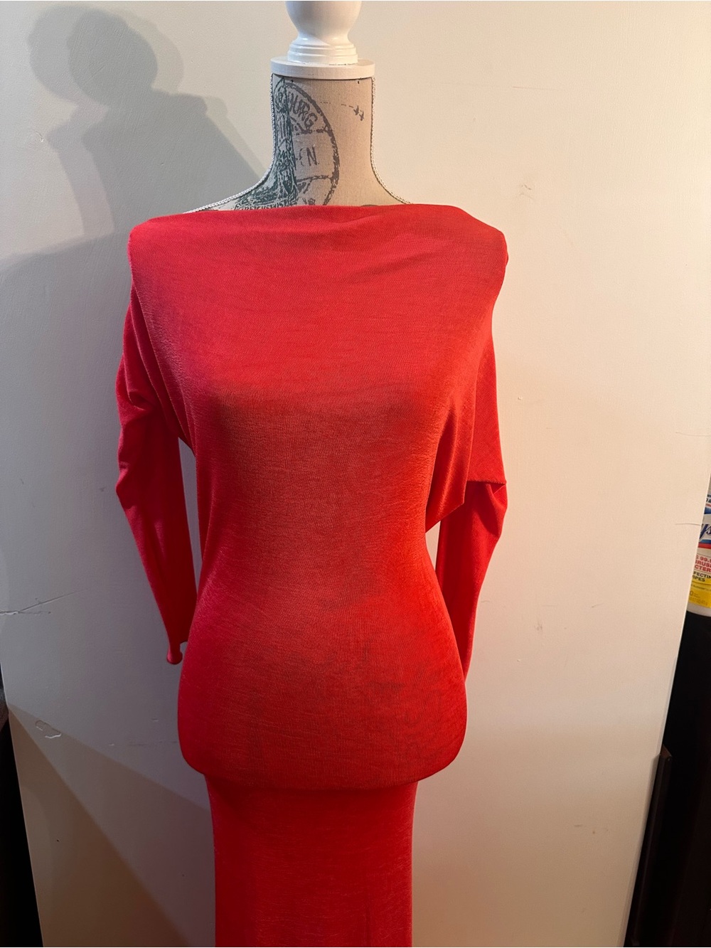 Red Backless Long-Sleeved Custom Made Dress/Gown - Picture 2 of 7